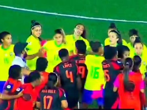 Terminó mal el partido entre Brasil y Colombia en el Sudamericano femenino