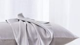 More than 30,000 Amazon shoppers love this luxurious silk pillowcase for better hair and skin — and it’s actually affordable
