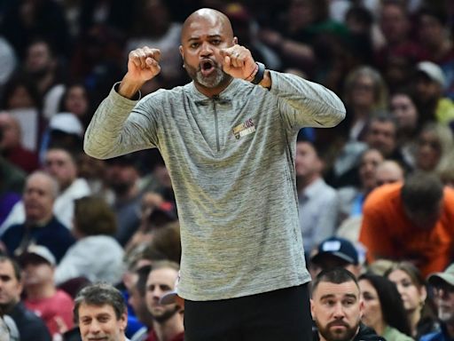 Detroit Pistons announce J.B. Bickerstaff: New head coach a "winner, great communicator"