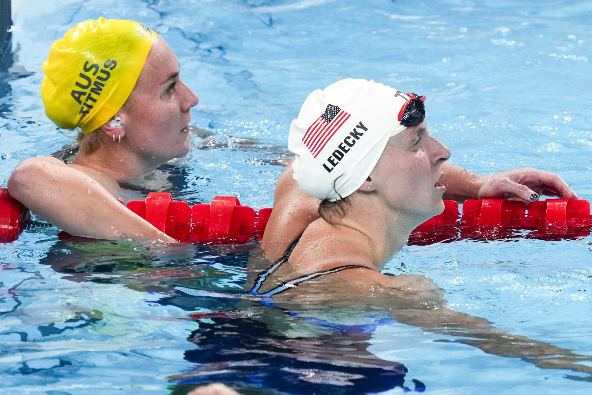 Katie Ledecky starts Olympic swimming with fastest time in 400 free prelims, just ahead of Titmus