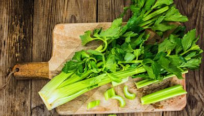 10 Ways To Use Celery Leaves In The Kitchen