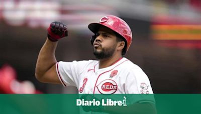 Jeimer Candelario pega jonrón y empuja dos en victoria de Rojos sobre Rockies