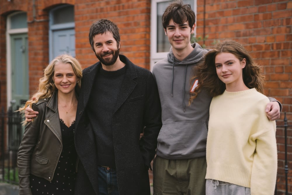 ‘Bridgerton’s’ Florence Hunt, Jim Sturgess and Teresa Palmer Join ‘Mix Tape’ Series Now Shooting in Dublin (EXCLUSIVE)