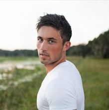 Michael Ray (singer)