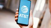 AT&T says nationwide issue means customers can't make calls