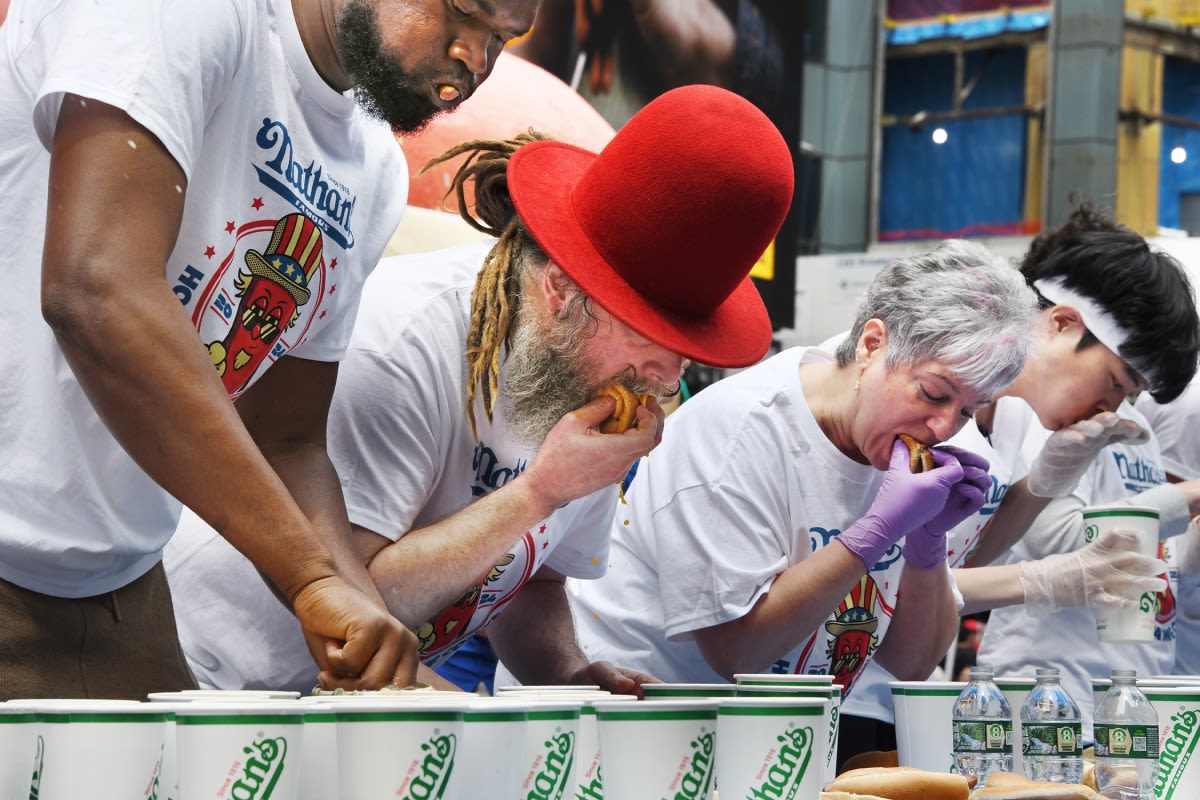 Chow down! Relishing the Nathan’s Hot Dog Eating Contest qualifier in Times Square | amNewYork