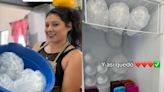 Tiktoker se viraliza por su emprendimiento de venta de hielo tras ola de calor en México