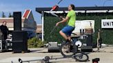 Chainsaw juggler wows crowds during Calgary Stampede - Calgary | Globalnews.ca