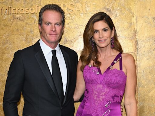 Cindy Crawford celebrates 26th anniversary with 'early years' post for Rande Gerber