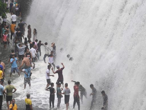 Mumbai’s Lake Levels Lag: 10% Water Cut Endures Despite Heavy Monsoon Rains – Check Current Water Levels Here