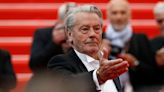 Quién fue Alain Delon, el “James Dean francés” que irrumpió en el cine y nunca encontró la felicidad