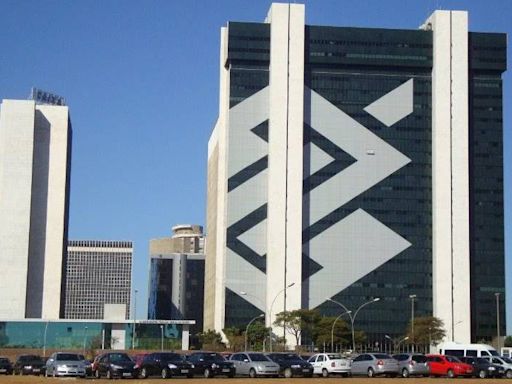 BB, Itaú, Bradesco e Caixa reúnem 57,8% de operações crédito do segmento bancário, afirma BC Por Estadão Conteúdo