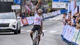 El ciclista mexicano Isaac del Toro gana la primera etapa de la Vuelta a Asturias | El Universal