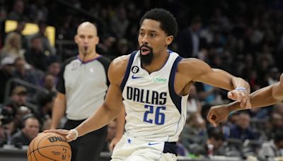 BREAKING: Dallas Mavericks Use Final Roster Spot On Familiar Guard From LA Lakers