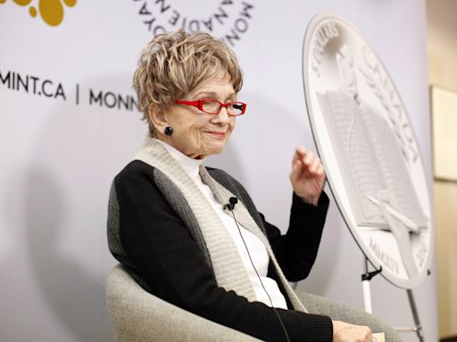 Alice Munro's daughter says mom kept silent when stepfather sexually abused her