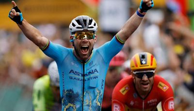 Mark Cavendish wins record-breaking 35th Tour de France stage