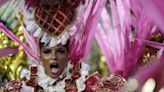 Pelé e Isabel II ‘reviven’ en el emblemático carnaval de Olinda, en Brasil