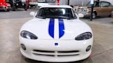 A 388-Mile 1996 Viper RT/10 Is Selling On Bring A Trailer