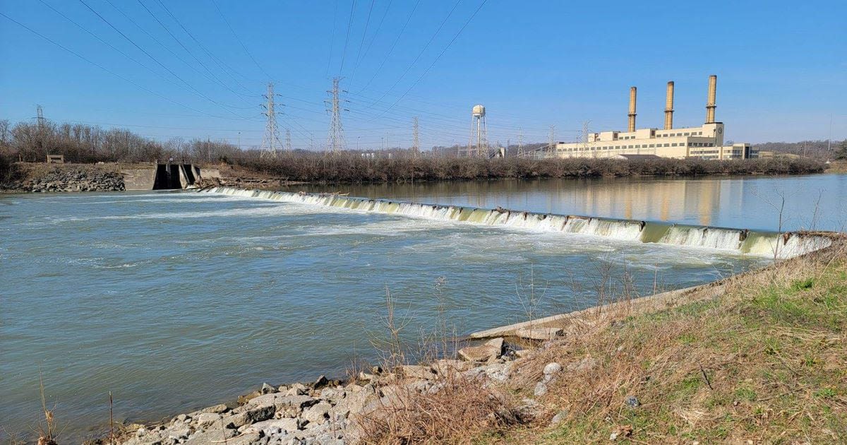 Huge smokestacks overlooking river in Miamisburg to be demolished