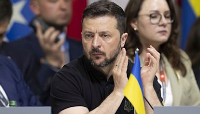 Zelenskyy presents new joint forces commander to Ukraine troops | World News - The Indian Express