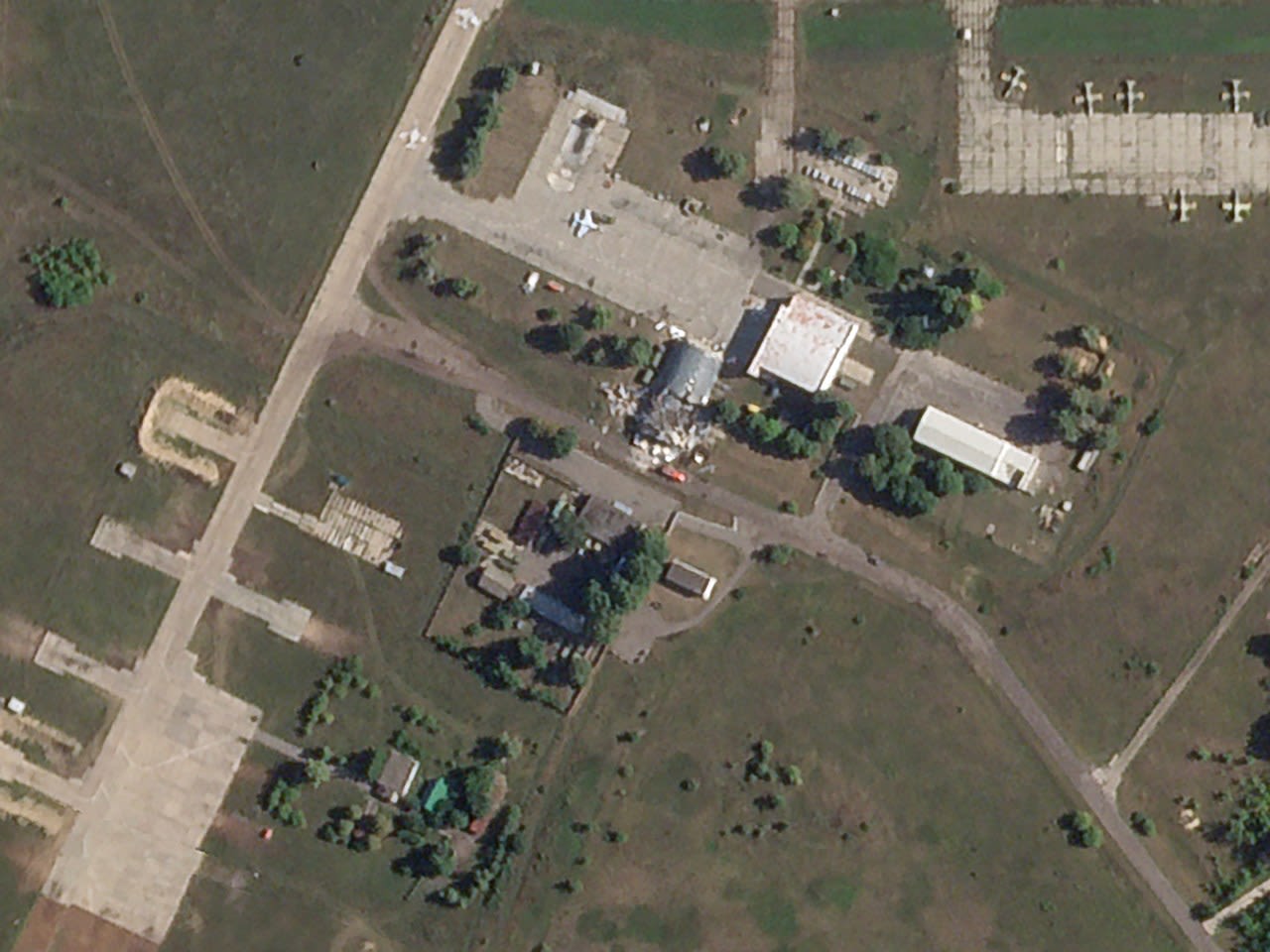 Ukrainian drone attack damages 2 hangars, satellite images show, as fighting in Russia grinds on