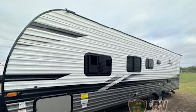 Beyond Bunk Beds: Exploring the World of RVs at RV Station Donna