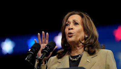 Kamala Harris and Tim Walz in Arizona: Crowd energized at Desert Diamond Arena