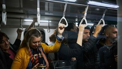 Javier Milei ya está en EE.UU.; rige el aumento en el tren; habrá algunas demoras en el transporte hasta las 11 por una medida de fuerza