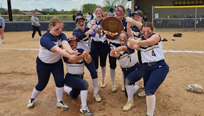 RCTC softball team breaks through to win region tournament and earn a national berth