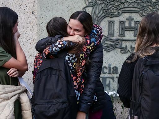 Tras el suicidio de la residente Catalina Gutiérrez, decano de la Universidad Javeriana acepta que la carga en Medicina es muy fuerte y habló de nuevos casos