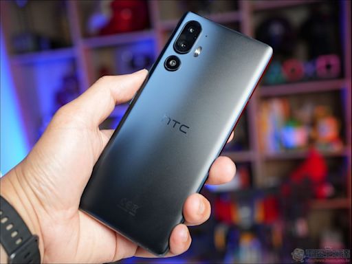 HTC U24 pro 開箱動手玩：AI上身、IP67防水、可擴充記憶卡