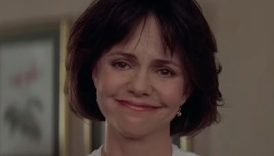 ‘I Never Shared This Story Before’: Sally Field Reveals The Sweet Way Robin Williams Supported Her On The Mrs...