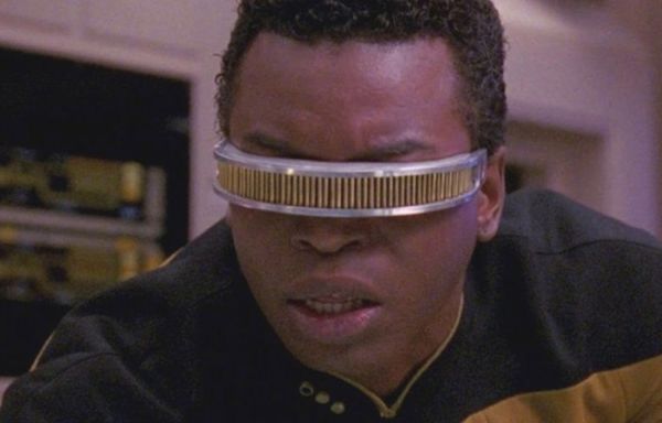 ...Star Trek: The Next Generation’s Plan to Make LeVar Burton’s Geordi La Forge an Alien Was Totally Bonkers