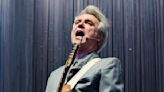 David Byrne’s Christmas Playlist Includes The Pogues, Phoebe Bridgers, and 100 gecs: Stream