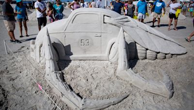 Sand sculpting on Fort Myers Beach is coming back. Here are video highlights from the past