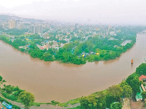 At least 7 dead as heavy rains wreak havoc across Maharashtra