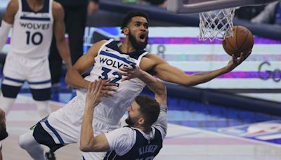 Mavs' Lively misses Game 4 loss to Wolves with sprained neck as Kleber returns from shoulder injury