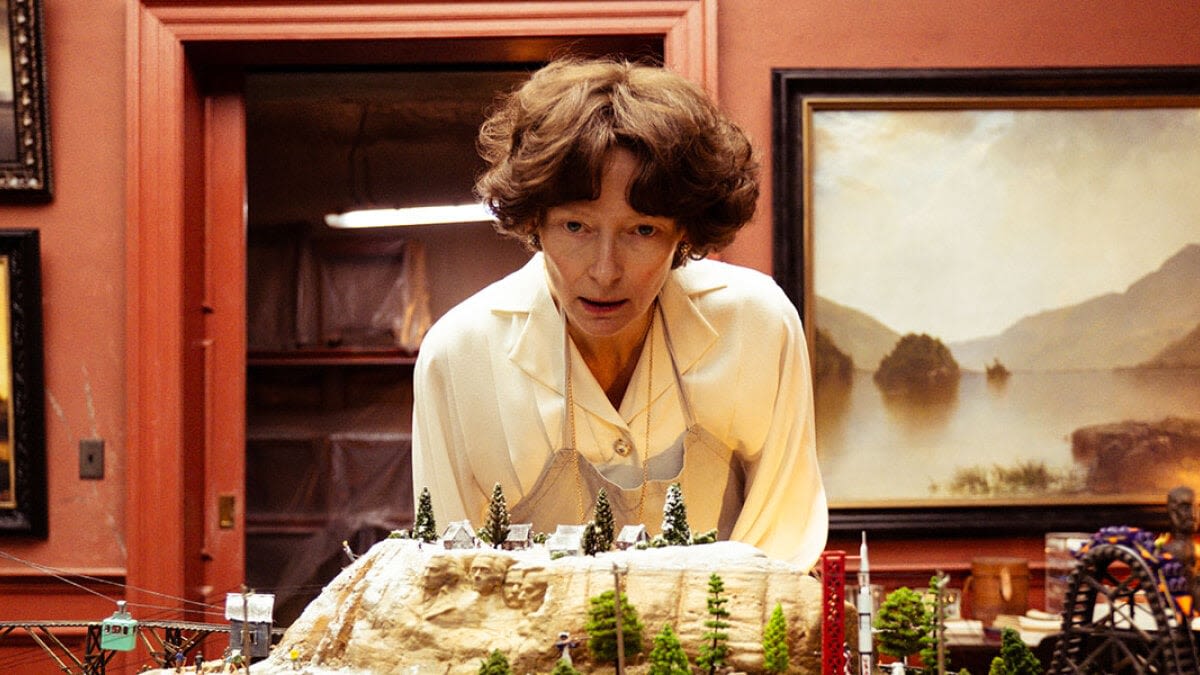 'The End' review: Tilda Swinton sings of delusion in apocalypse musical