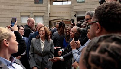 Kamala Harris woos Black voters in Detroit