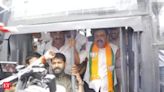BJP leaders take out protest march to Karnataka CM's residence, taken into preventive custody