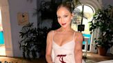 Jennifer Lopez abre su álbum de fotos personal y comparte cómo ha sido su verano más difícil tras su ruptura con Ben Affleck