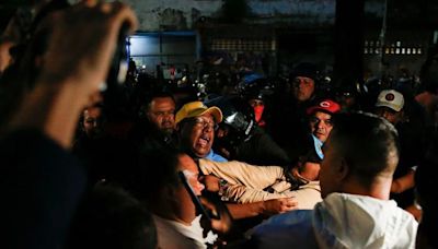 Reportan un muerto y varios heridos por un ataque de colectivos chavistas durante la auditoría de los votos en el estado Táchira