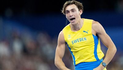 Mondo Duplantis breaks own world record in Olympic pole vault