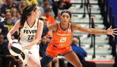 Clark, Fever vow to stay loose vs. tested Sun