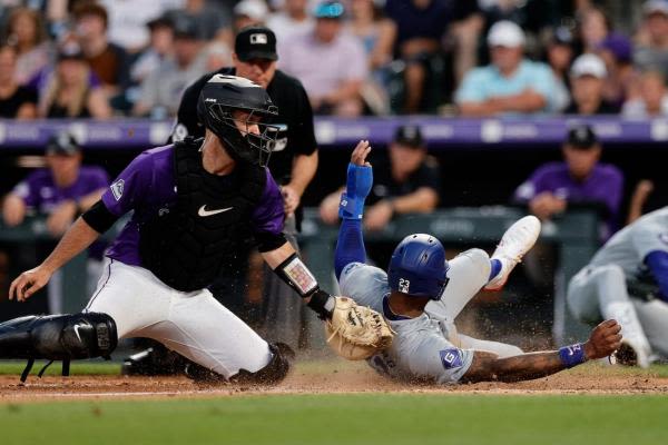 Freddie Freeman walks 5 times as Dodgers down Rockies