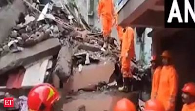 Maharashtra: Three-storey building collapses in Navi Mumbai's Shahbaz village, many feared trapped - The Economic Times