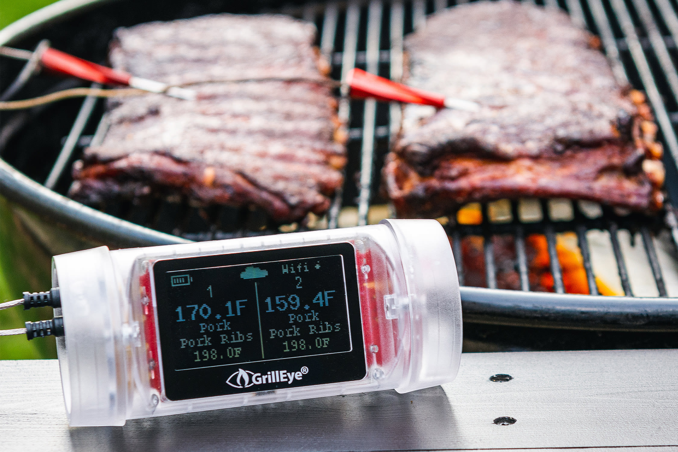 This smart thermometer checks on your food for you—on sale just in time for a Memorial Day BBQ
