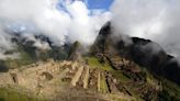 El caos en Perú impacta en el corazón de su industria minera y el sector turístico