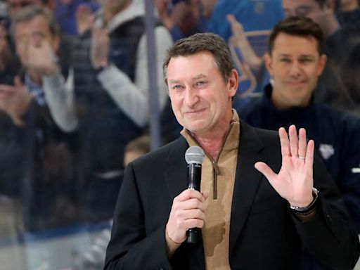 Hockey Great Wayne Gretzky Putting Palm Beach Gardens on Ice | NewsRadio WIOD | South Florida’s 1st News With Andrew Colton
