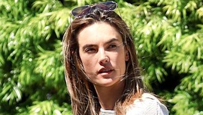 Alessandra Ambrosio shows off her new look after visiting hair salon